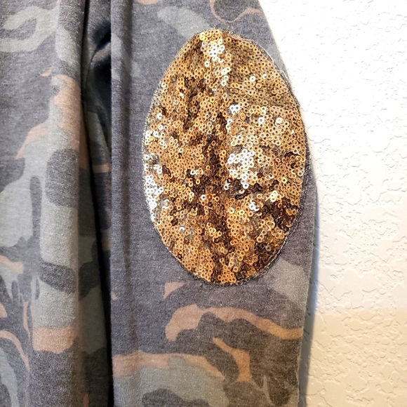 Women's camouflage top - Picture 2 of 4